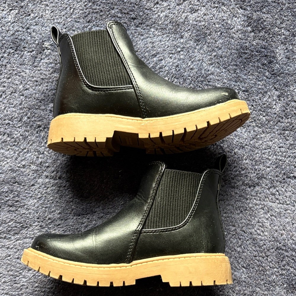 Black Leather Chelsea Boots size 10